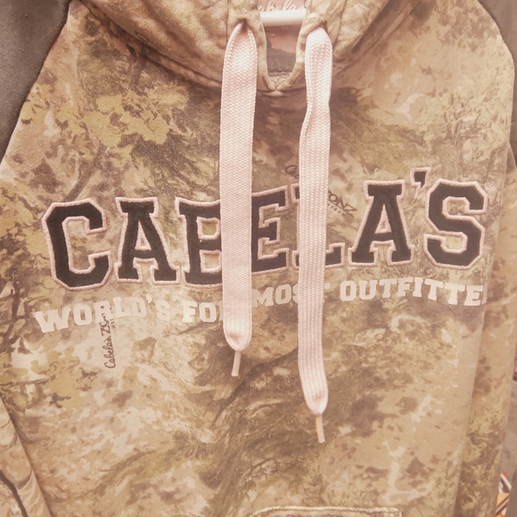 Women's Cabela's sweater - Picture 3 of 3